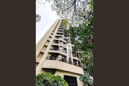 Apartamento à venda com 316m², 4 quartos e 4 vagas Apartamento à venda com 316m², 4 quartos e 4 vagasFachada