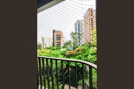 Apartamento à venda com 316m², 4 quartos e 4 vagas Apartamento à venda com 316m², 4 quartos e 4 vagasQuarto 2 - Vista