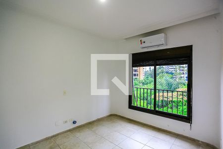 Apartamento à venda com 316m², 4 quartos e 4 vagas Apartamento à venda com 316m², 4 quartos e 4 vagasQuarto 2
