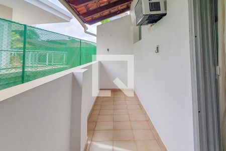 Casa de condomínio para alugar com 90m², 3 quartos e 3 vagasSuíte