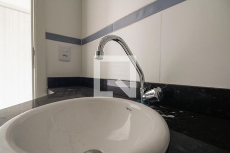 Apartamento à venda com 45m², 2 quartos e sem vagaBanheiro 