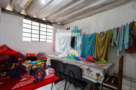 Casa à venda com 378m², 4 quartos e 2 vagasCasa 2 - Área de serviço