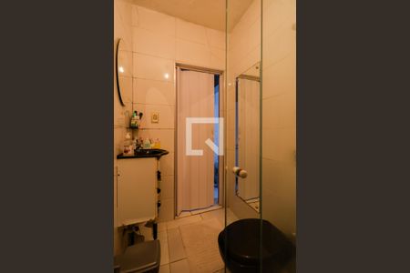 Casa à venda com 378m², 4 quartos e 2 vagasCasa 1 - Banheiro