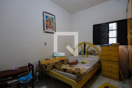 Casa à venda com 378m², 4 quartos e 2 vagasCasa 2 - Quarto 2