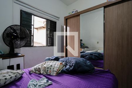 Casa à venda com 378m², 4 quartos e 2 vagasCasa 2 - Quarto 1