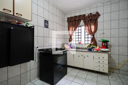 Casa à venda com 378m², 4 quartos e 2 vagasCasa 2 - Cozinha