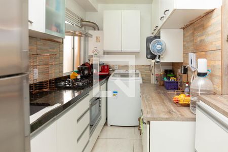 Cozinha/ Área de serviço de apartamento à venda com 3 quartos, 78m² em Humaitá, Porto Alegre