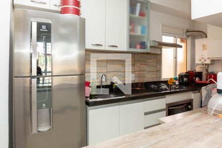 Cozinha de apartamento à venda com 3 quartos, 78m² em Humaitá, Porto Alegre