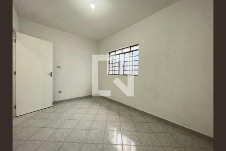 Quarto 1 de casa para alugar com 2 quartos, 72m² em Vila Guarani (zona Sul), São Paulo