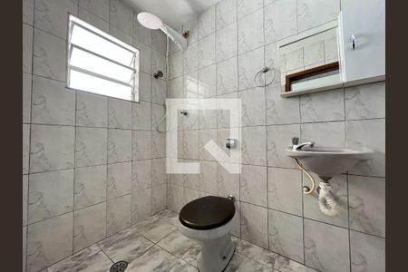 Casa para alugar com 72m², 2 quartos e sem vaga Casa para alugar com 72m², 2 quartos e sem vagaBanheiro