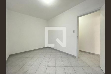 Quarto 1 de casa para alugar com 2 quartos, 72m² em Vila Guarani (zona Sul), São Paulo