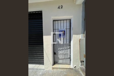 Casa para alugar com 72m², 2 quartos e sem vaga Casa para alugar com 72m², 2 quartos e sem vagaFachada