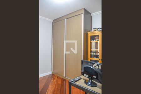 Casa à venda com 264m², 3 quartos e 5 vagas Casa à venda com 264m², 3 quartos e 5 vagasQuarto 1