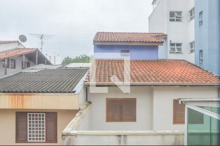 Casa à venda com 264m², 3 quartos e 5 vagas Casa à venda com 264m², 3 quartos e 5 vagasVista do Quarto 2