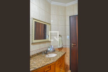 Casa à venda com 264m², 3 quartos e 5 vagas Casa à venda com 264m², 3 quartos e 5 vagasBanheiro