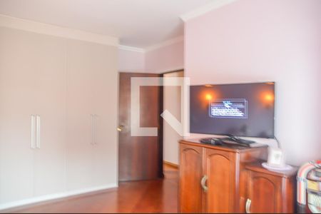 Casa à venda com 264m², 3 quartos e 5 vagas Casa à venda com 264m², 3 quartos e 5 vagasQuarto 2