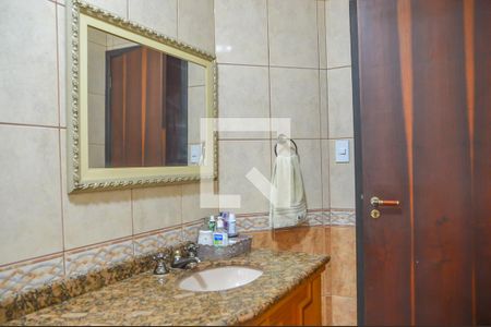 Casa à venda com 264m², 3 quartos e 5 vagas Casa à venda com 264m², 3 quartos e 5 vagasBanheiro