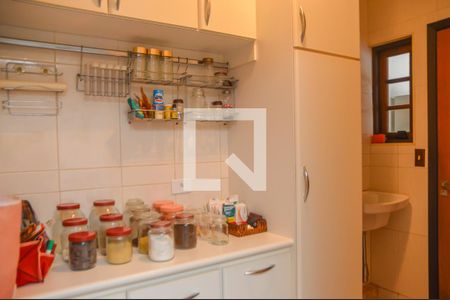 Casa à venda com 264m², 3 quartos e 5 vagas Casa à venda com 264m², 3 quartos e 5 vagasCozinha