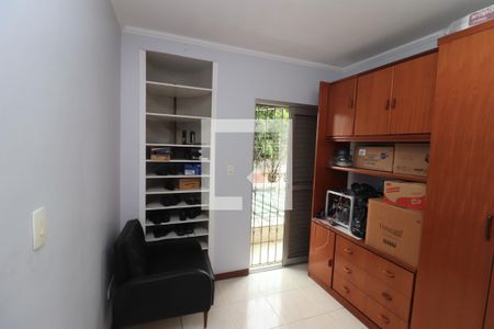 Quarto 2 de casa à venda com 3 quartos, 72m² em Chácara Califórnia, São Paulo