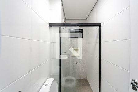 Banheiro de apartamento para alugar com 1 quarto, 45m² em Vila Santa Clara, São Paulo