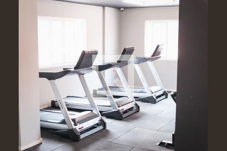 Apartamento para alugar com 81m², 2 quartos e 1 vaga Apartamento para alugar com 81m², 2 quartos e 1 vagaÁrea comum - Academia