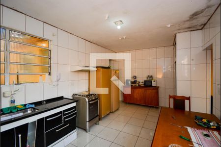 Casa à venda com 190m², 2 quartos e 2 vagas Casa à venda com 190m², 2 quartos e 2 vagasCozinha