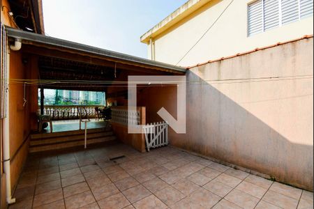Casa à venda com 190m², 2 quartos e 2 vagas Casa à venda com 190m², 2 quartos e 2 vagasQuintal