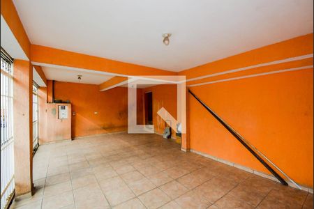 Casa à venda com 190m², 2 quartos e 2 vagas Casa à venda com 190m², 2 quartos e 2 vagasGaragem