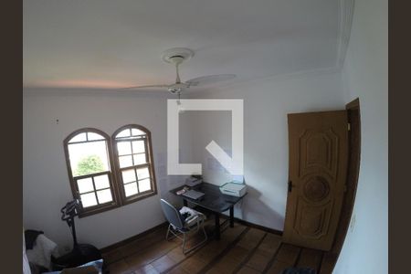 Casa à venda com 330m², 3 quartos e 3 vagasQuarto 1