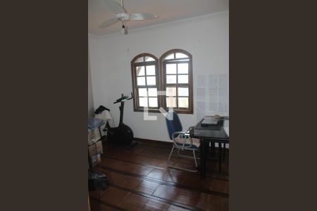 Casa à venda com 330m², 3 quartos e 3 vagasQuarto 1