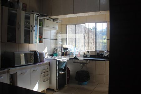 Casa à venda com 330m², 3 quartos e 3 vagasCozinha - Armários