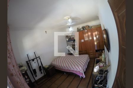 Casa à venda com 330m², 3 quartos e 3 vagasSuíte