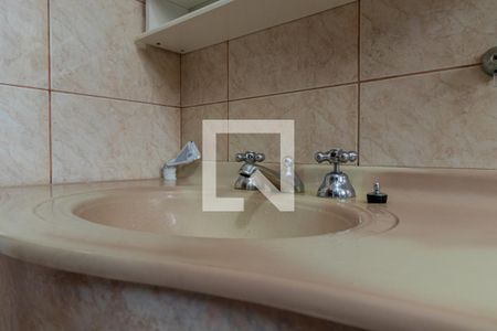 Casa à venda com 188m², 4 quartos e 2 vagasBanheiro 2