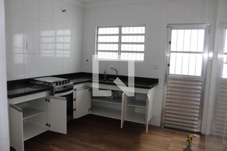Cozinha de casa à venda com 3 quartos, 150m² em Santa Maria, São Caetano do Sul