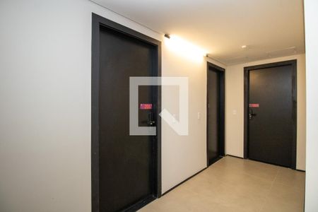 Studio à venda com 21m², 1 quarto e sem vaga Studio à venda com 21m², 1 quarto e sem vagaÁrea comum