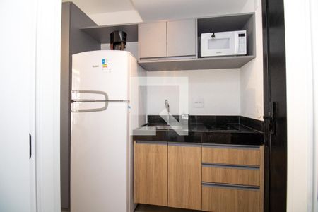 Cozinha de kitnet/studio à venda com 1 quarto, 21m² em Indianópolis, São Paulo