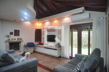 Casa à venda com 450m², 3 quartos e 2 vagasSala de TV