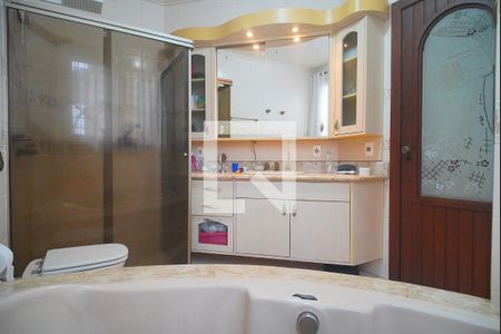 Casa à venda com 450m², 3 quartos e 2 vagasBanheiro da Suíte