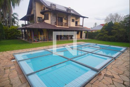 Casa à venda com 450m², 3 quartos e 2 vagasPiscina