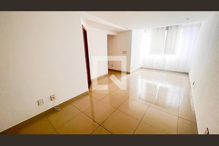 Sala de apartamento à venda com 3 quartos, 77m² em União, Belo Horizonte