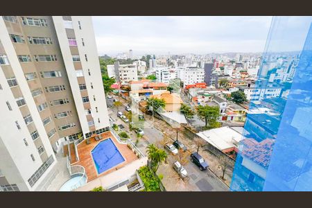 Apartamento à venda com 77m², 3 quartos e 1 vaga Apartamento à venda com 77m², 3 quartos e 1 vagaVista
