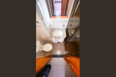 Apartamento à venda com 77m², 3 quartos e 1 vaga Apartamento à venda com 77m², 3 quartos e 1 vagaBanheiro