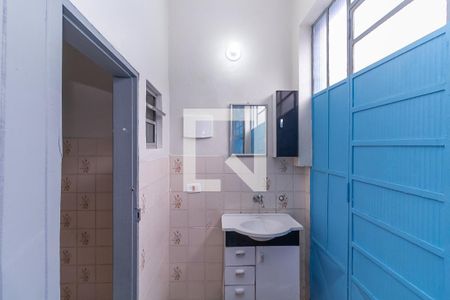 Banheiro de casa para alugar com 1 quarto, 45m² em Vila Celeste, São Paulo