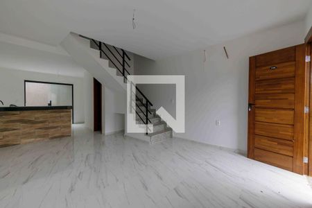 Sala de casa de condomínio para alugar com 2 quartos, 90m² em Vargem Grande, Rio de Janeiro