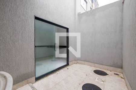 Casa de condomínio à venda com 90m², 2 quartos e 1 vagaÁrea de Serviço