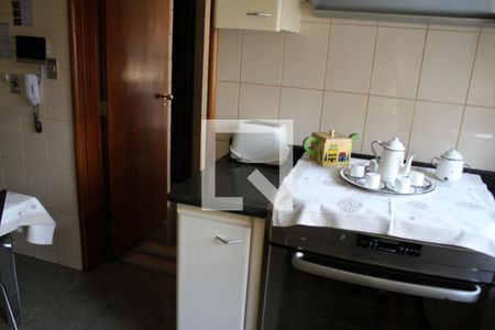 Apartamento à venda com 250m², 4 quartos e 2 vagascozinha