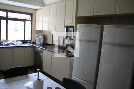 Apartamento à venda com 250m², 4 quartos e 2 vagascozinha
