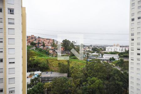 Apartamento para alugar com 168m², 3 quartos e 4 vagas Apartamento para alugar com 168m², 3 quartos e 4 vagasVista da suíte 2