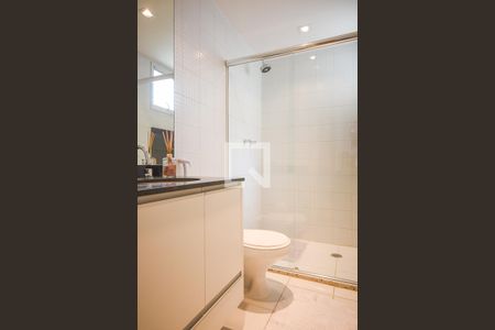 Apartamento para alugar com 168m², 3 quartos e 4 vagas Apartamento para alugar com 168m², 3 quartos e 4 vagasBanheiro suíte 2