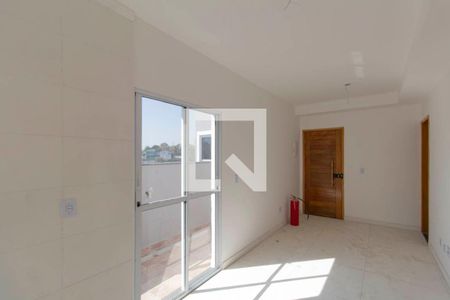Sala e Cozinha Integrada  de apartamento para alugar com 2 quartos, 32m² em Jardim Itapemirim, São Paulo